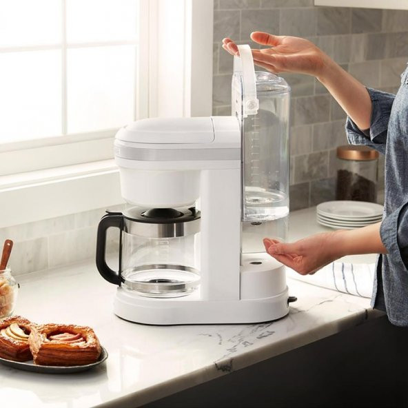 KitchenAid 5KCM1208EWH Classic Filtre Kahve Makinesi - White - 4