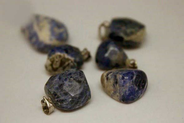 Sodalit Taşı Kolye Ucu - Resim 2