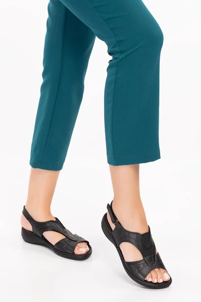 Artı-Artı014-0101 Hakiki Deri Kadın Günlük Ortopedik Siyah Sandalet Ayakkabı - Resim 2