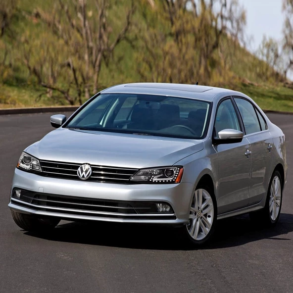 VW Jetta 2015-2018 Ön Tampon Altı Plastik Spoyler 5C6805903J - 2