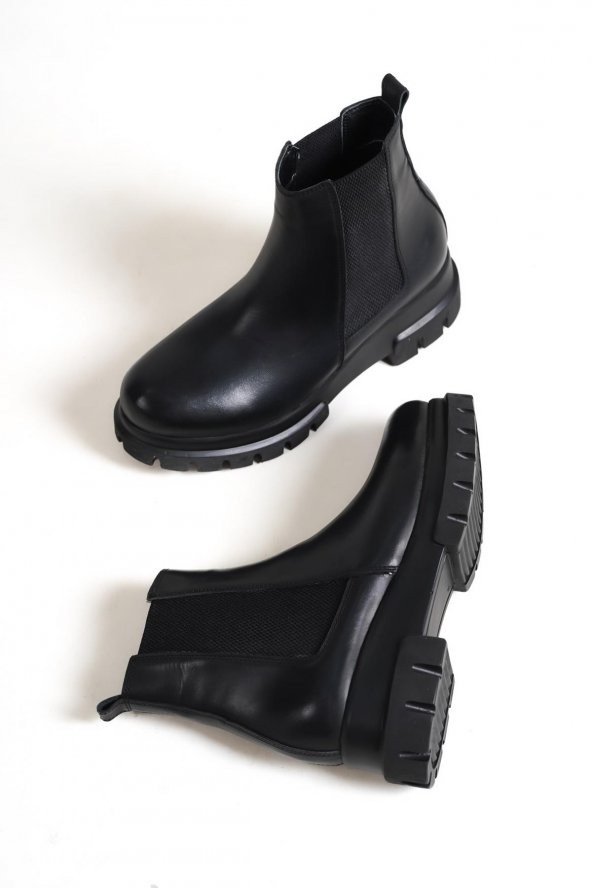 Wank Siyah Hakiki Deri Kalın Taban Lastikli Bilekte Bot