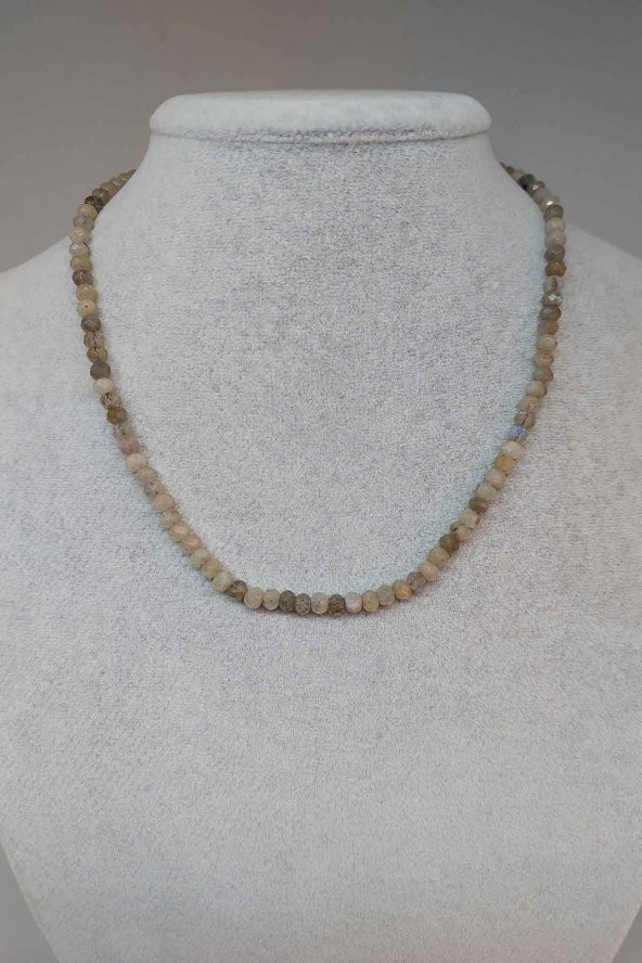 Labradorit Taşı Faset Kesim 4.5-5mm Aralığı 1000 Ayar Gümüş İpli Kolye (Klipsli) ürün görseli