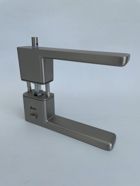 Griffwerk R8 One Smart2lock Akıllı Kilitli Kapı Kolu 287000322 - Resim 4