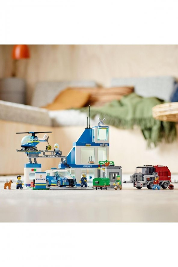 ® City Polis Merkezi 60316 Yapım Seti (668 Parça) - 7