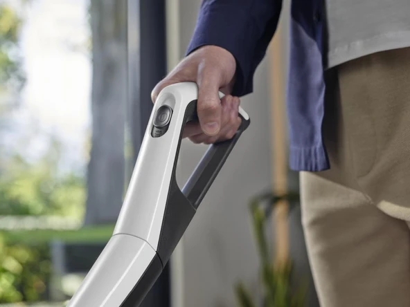 Miele 11789650 Triflex HX2 Lotus Beyazı Şarjlı Süpürge - Resim 5