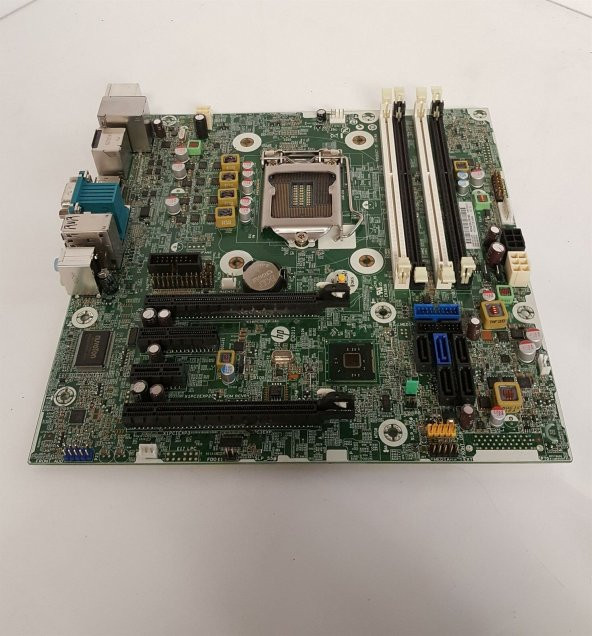 HP Z230 SFF İş İstasyonu 698114-001 697895-002 LGA 1150 C226 Masa