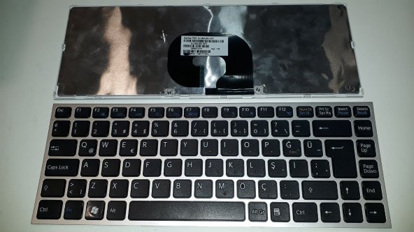 Sony Vaio Vpc-Y21 Q Türkçe Klavye - 1