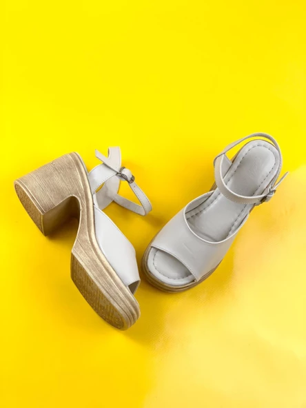 Basskan Kence Bej Tek Bant Topuklu Ortopedik Taban Sandalet - Resim 3