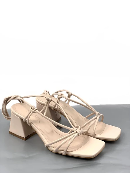 Basskan Bej Moys İpli Alçak Topuk Sandalet - Resim 3
