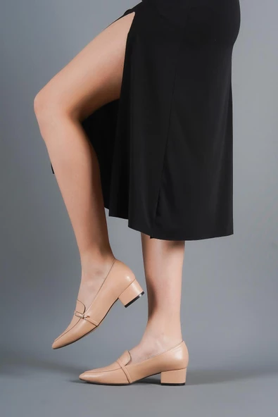 BAYAN NUT VİZÖ CİLT TOKA DETAYLI SİVRİ BURUN ALÇAK TOPUKLU - 2