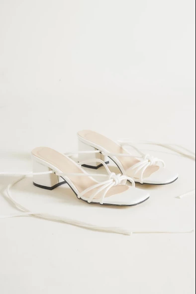 BASSKAN  BAYAN BEYAZ BİLEKTEN BAĞLAMALI İPLİ TERLİKSANDALET ürün görseli 1