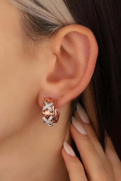 Üç Sıra Çarpı işareti Gümüş Küpe ürün görseli 1