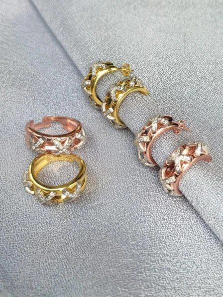 Üç Sıra Çarpı işareti Gümüş Küpe - Resim 5