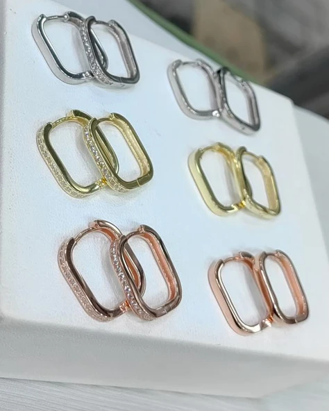 Tek Sıra Taşlı Kare Gümüş Küpe - 5