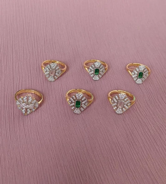 Çift Renkli Ortası Yeşil Baget Taşlı Gümüş Yüzük - 2