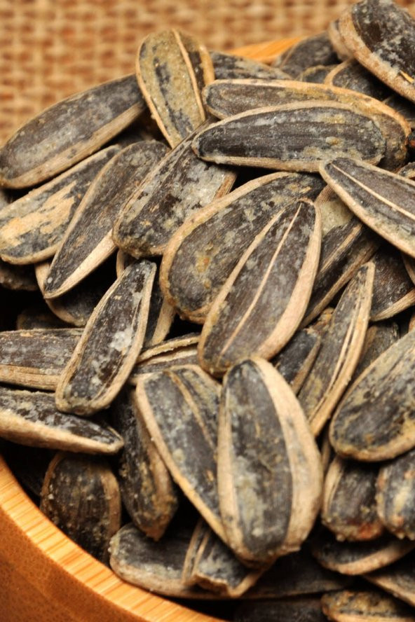 Tuzlu Siyah Ay Çekirdeği Kavrulmuş  3 KG - 2