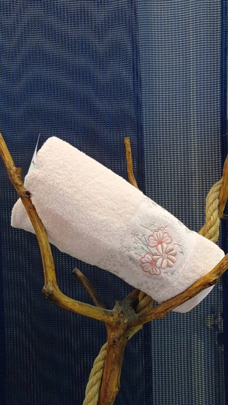 LEYLA PUDRA 70*135 BANYO HAVLUSU KARACAN ürün görseli