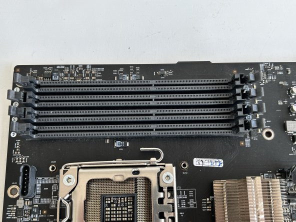 Apple Mac Pro 820-2482-A Anakart 630-9752 (Çıkma Parça) - 6