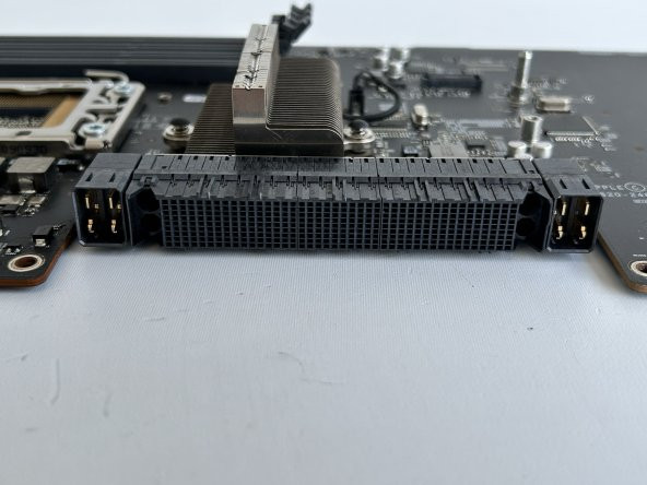 Apple Mac Pro 820-2482-A Anakart 630-9752 (Çıkma Parça) - 8