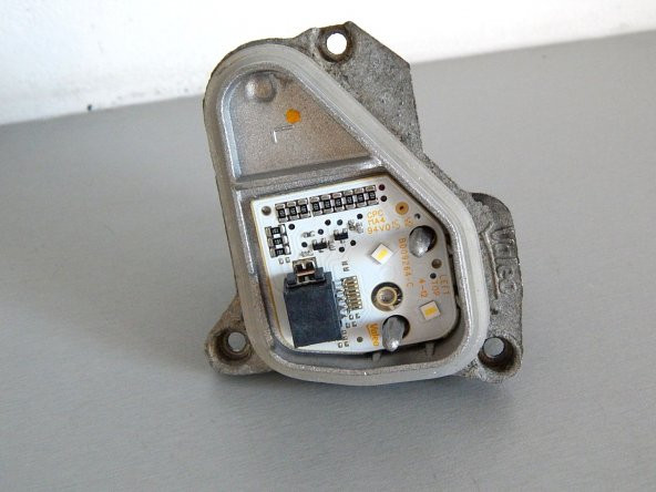 5F0941476 SEAT LEON 2013-2016 KÖŞE GÜNDÜZ LED BEYNİ