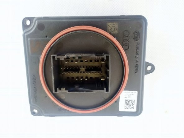 Audi Q5  4K0941572D 2020-2023 LED FAR BEYNİ SIFIR KODLU