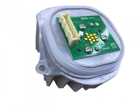GLA W156 2015-2019 A2189065900 2015-2019 KÖŞE LED FAR BEYNİ SIFIR KODLU