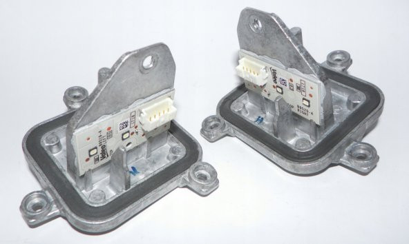 7428791 BMW X1 F48 LED FAR BEYNİ SIFIR