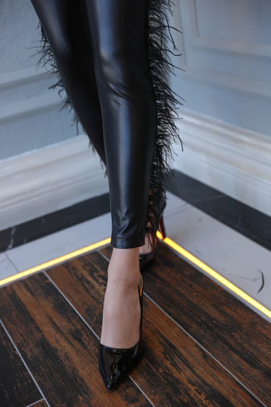 Siyah Yanı Tüy Detaylı Deri Pantolon - 6