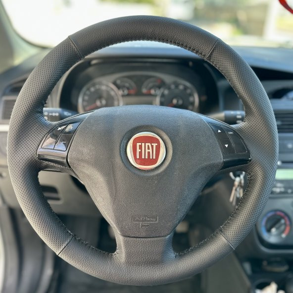 Fiat Fiorino 1-2 (2008-2014) Tuşlu Araca Özel Direksiyon Kılıfı (Noktalı Düz)