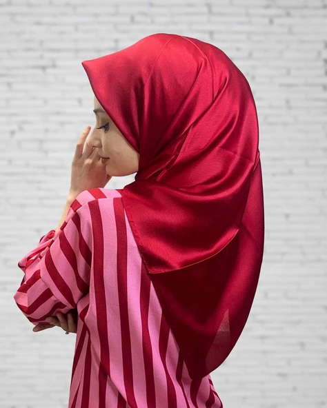 Cosie İpeksi Görünümlü Janjan Eşarp 100x100cm  00906  KIRMIZI ürün görseli