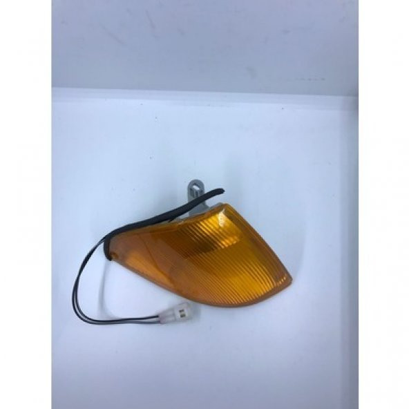 SWİFT MACAR SİNYAL SAĞ SARI 95-03 ürün görseli