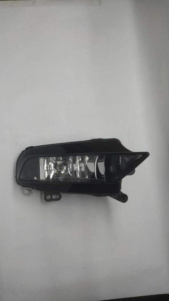 A3 2013-2016 Sis Farı Sağ Sedan ürün görseli