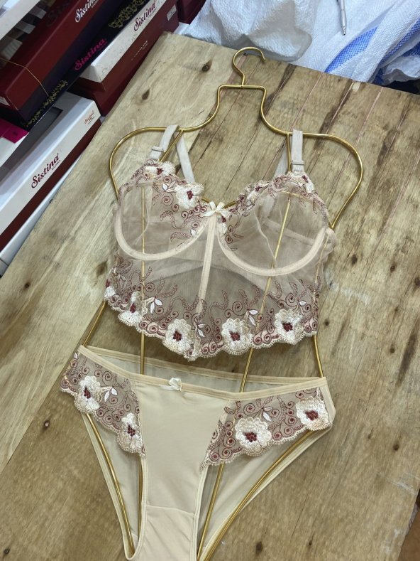 Yüksek Kalite Dantel İşlemeli Özel Motifli Bralet Takım - Resim 5