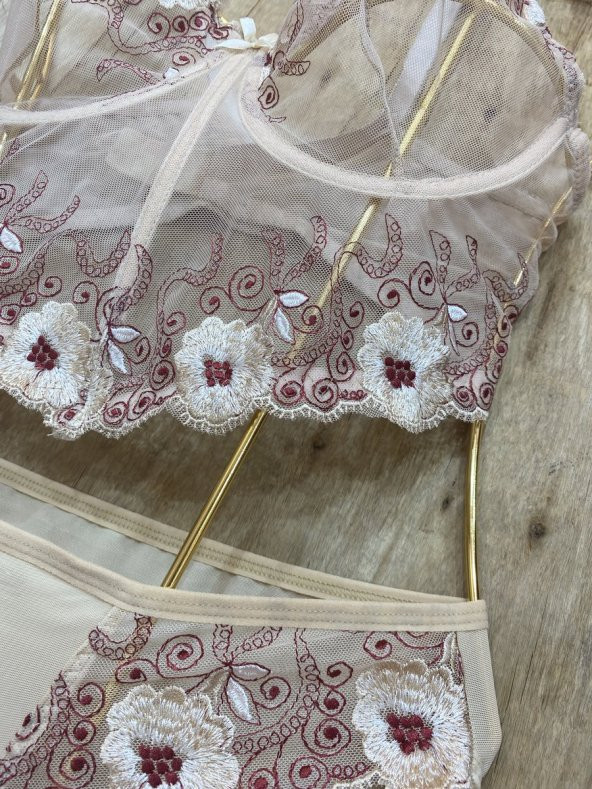 Yüksek Kalite Dantel İşlemeli Özel Motifli Bralet Takım - Resim 3