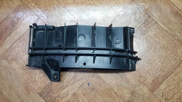 A3 2001-2003 SAĞ ARKA TAMPON TUTUCU -ORJ- ürün görseli