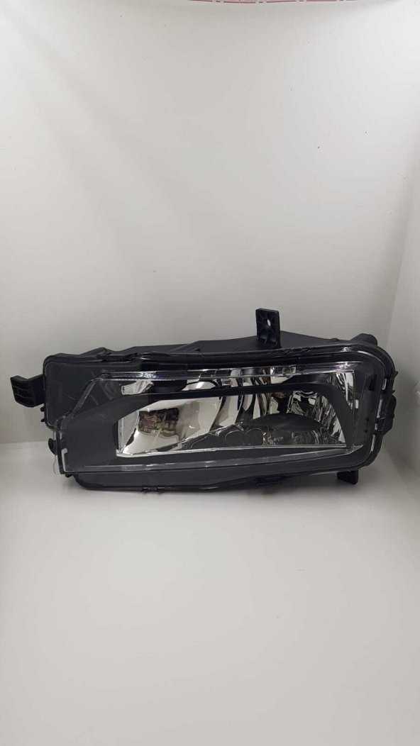 TRANSPORTER T7 2015-2020 SİS FARI SAĞ 7E0941662 ürün görseli 1