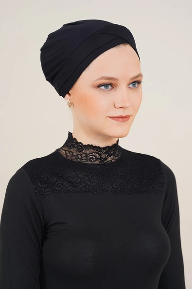 Çapraz Bantlı Siyah Bone ürün görseli 1