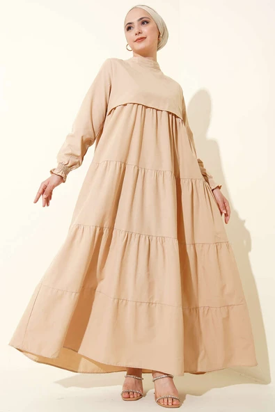 Katlı Model Bej Elbise