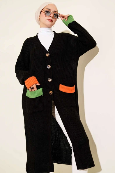 Renk Detaylı Salaş Siyah Hırka - 2