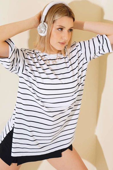 Çizgili Beyaz Tshirt