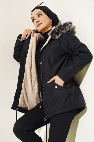 İçi Kürklü Kısa Mont Siyah