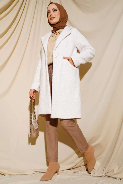 Önü Düğmeli Cepli Krem Kaban - Resim 2