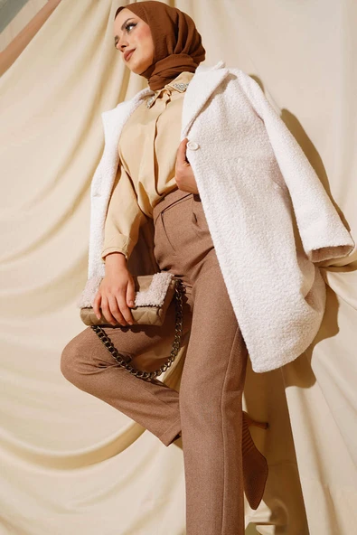 Önü Düğmeli Cepli Krem Kaban ürün görseli 1