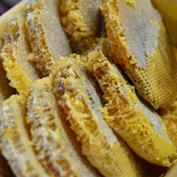 DoğuMark - Sepet Balı - Karakovan Petek (1.7 Kg) - 4