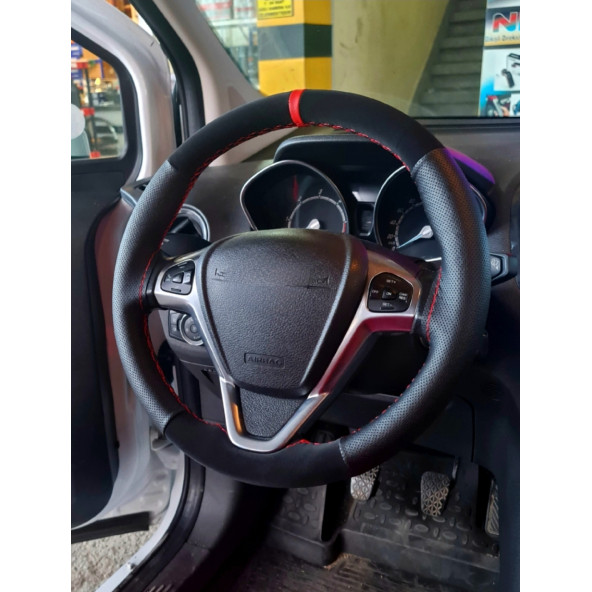 Universal Noktalı-Alkantara Dikmeli Direksiyon Kılıfı Kırmızı Yüzüklü (38 10.5CM) ürün görseli