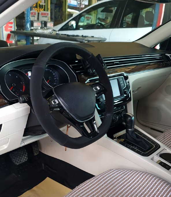 Vw Polo Uyumlu Alkantara Direksiyon Kılıfı Dikmeli Noktalı Nubuk Siyah 2017 Ve Sonrası - Resim 4