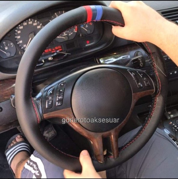 Bmw X6 Uyumlu M-Çizgili Oto Deri Dikmeli Direksiyon Kılıfı ürün görseli 1