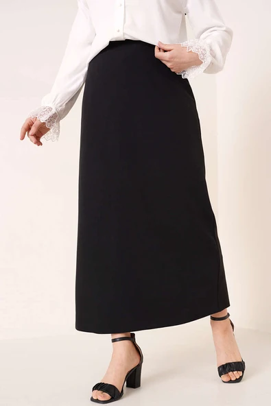 Kapalı Yırtmaçlı Kalem Etek Siyah