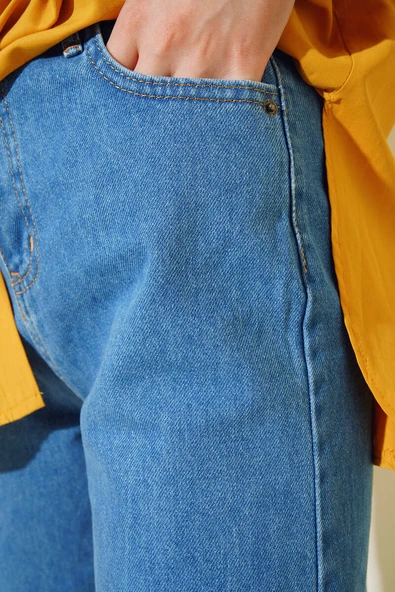 Paçası Püsküllü Orta Mavi Pantolon - Resim 4