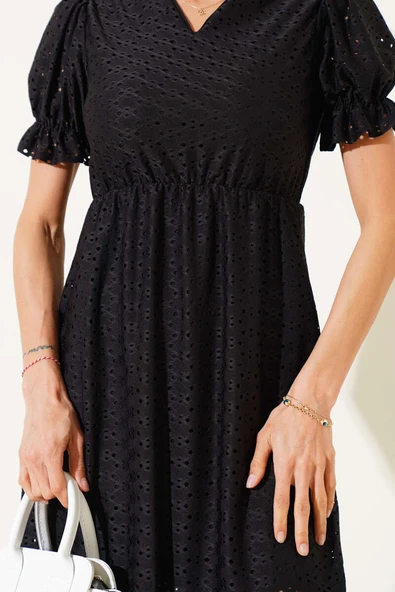 Fırfır Detaylı Brodeli Elbise Siyah - 4